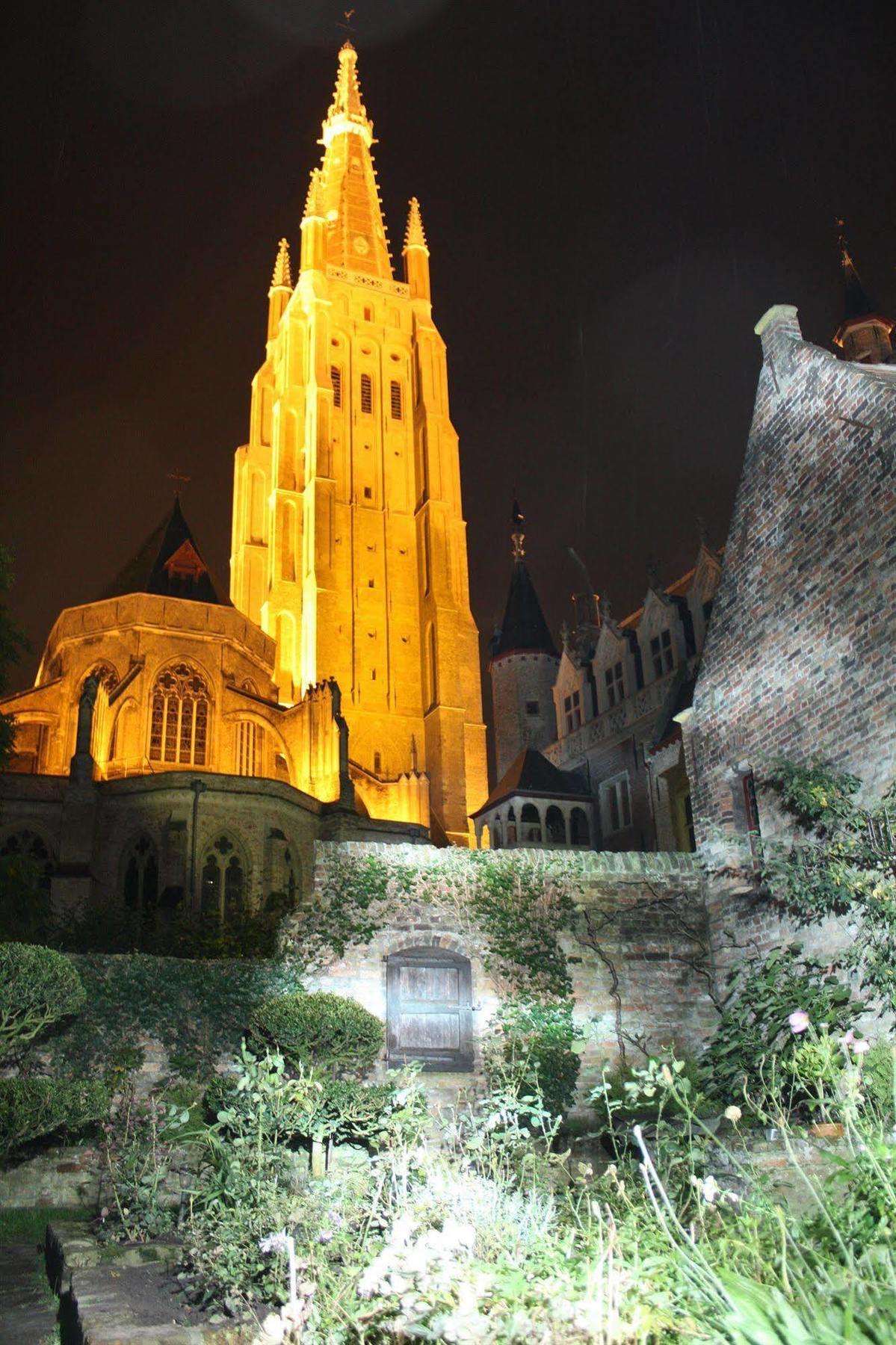 Guest House Nuit Blanche Bruges Exterior photo